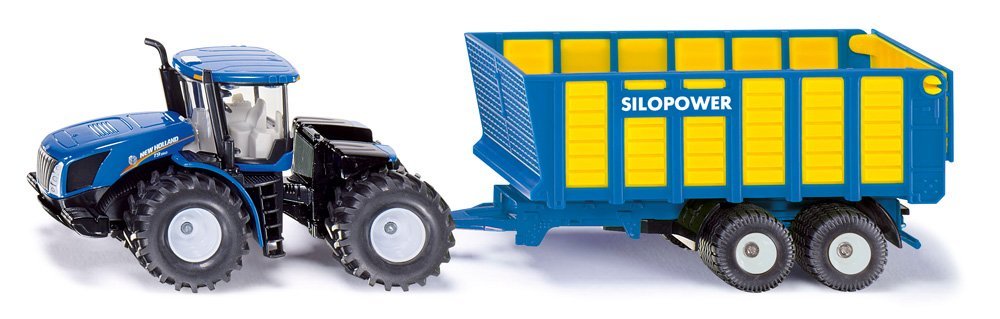 Tractor with silage trailer