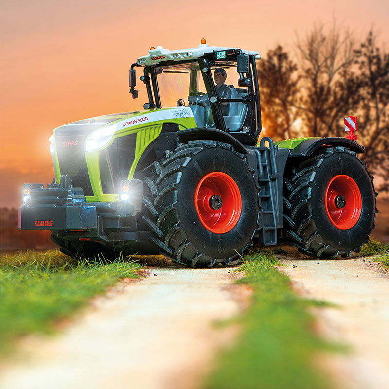 Claas Xerion 5000 TRAC VC 