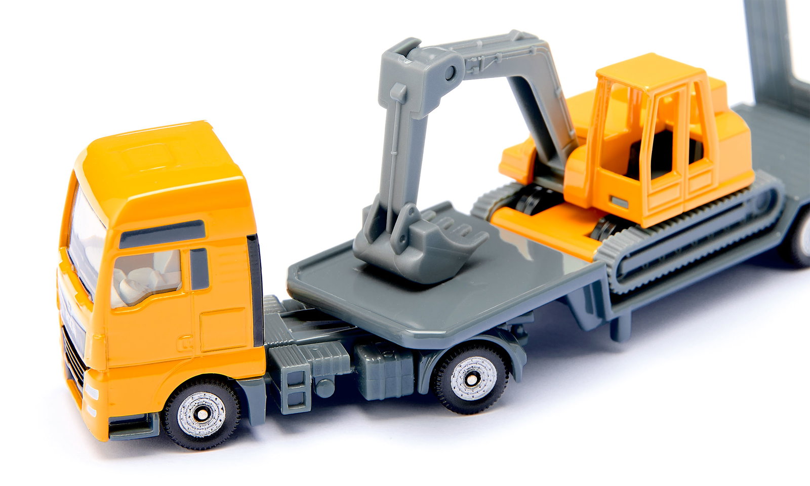 MAN Low loader with excavator | 10161100003