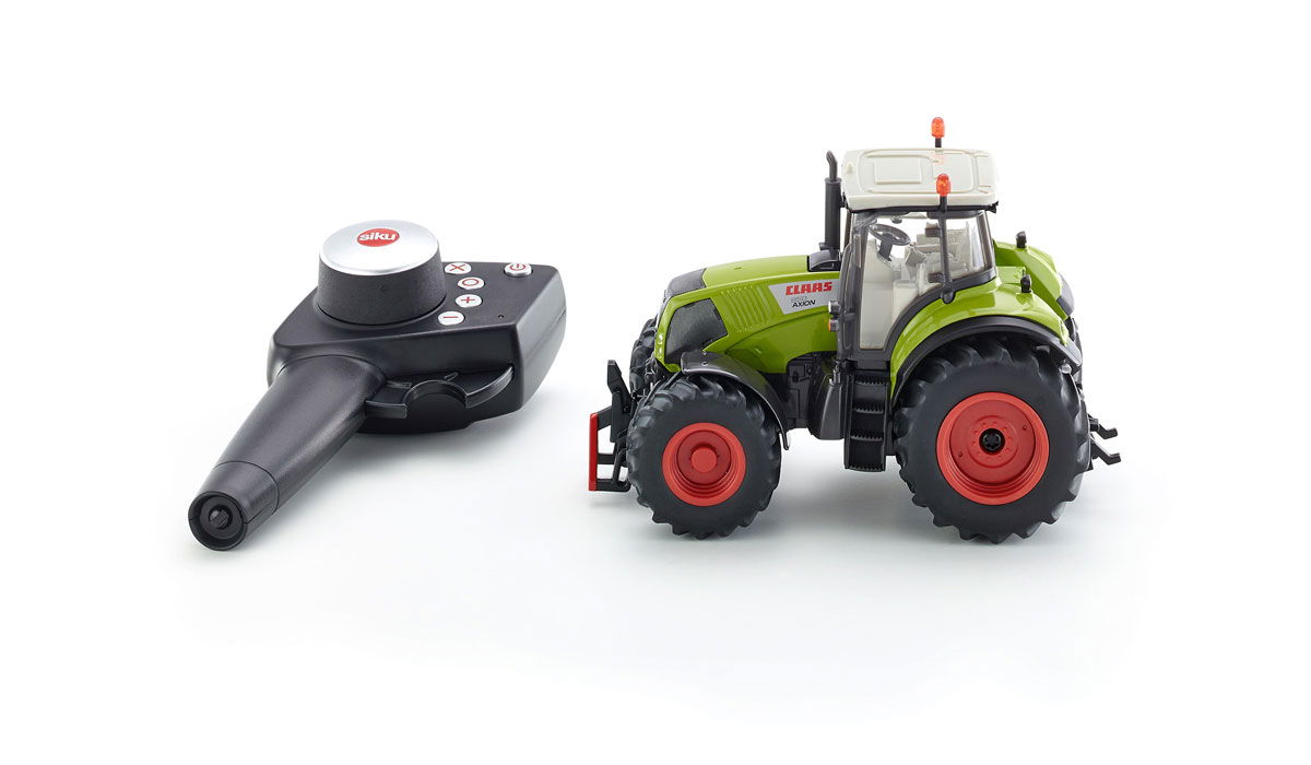 SIKUCONTROL Claas Axion 850 Traktor-Set mit Fernsteuerung auf weißem Hintergrund