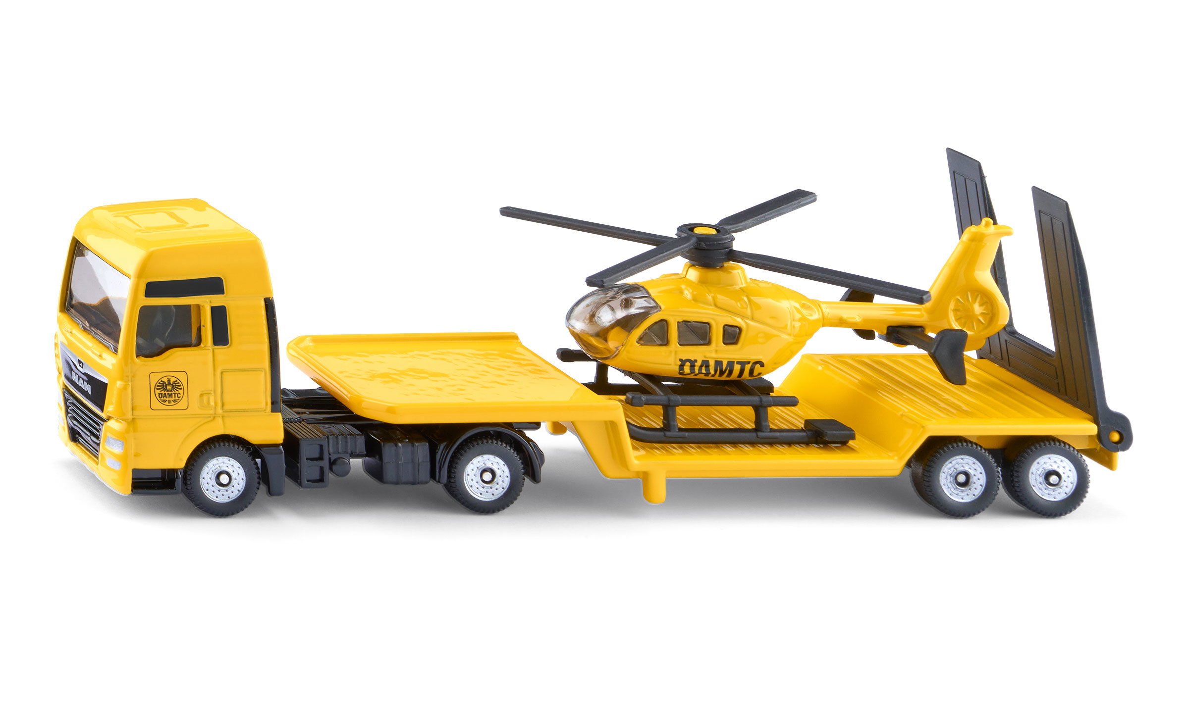 MAN Lkw mit ÖAMTC Helikopter