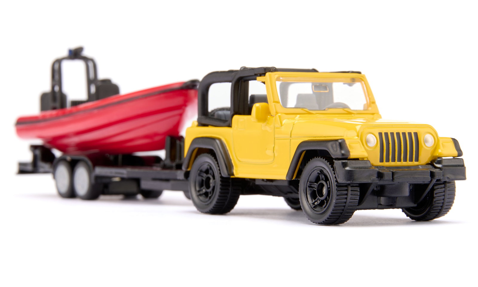 Jeep with boat | 10165800007