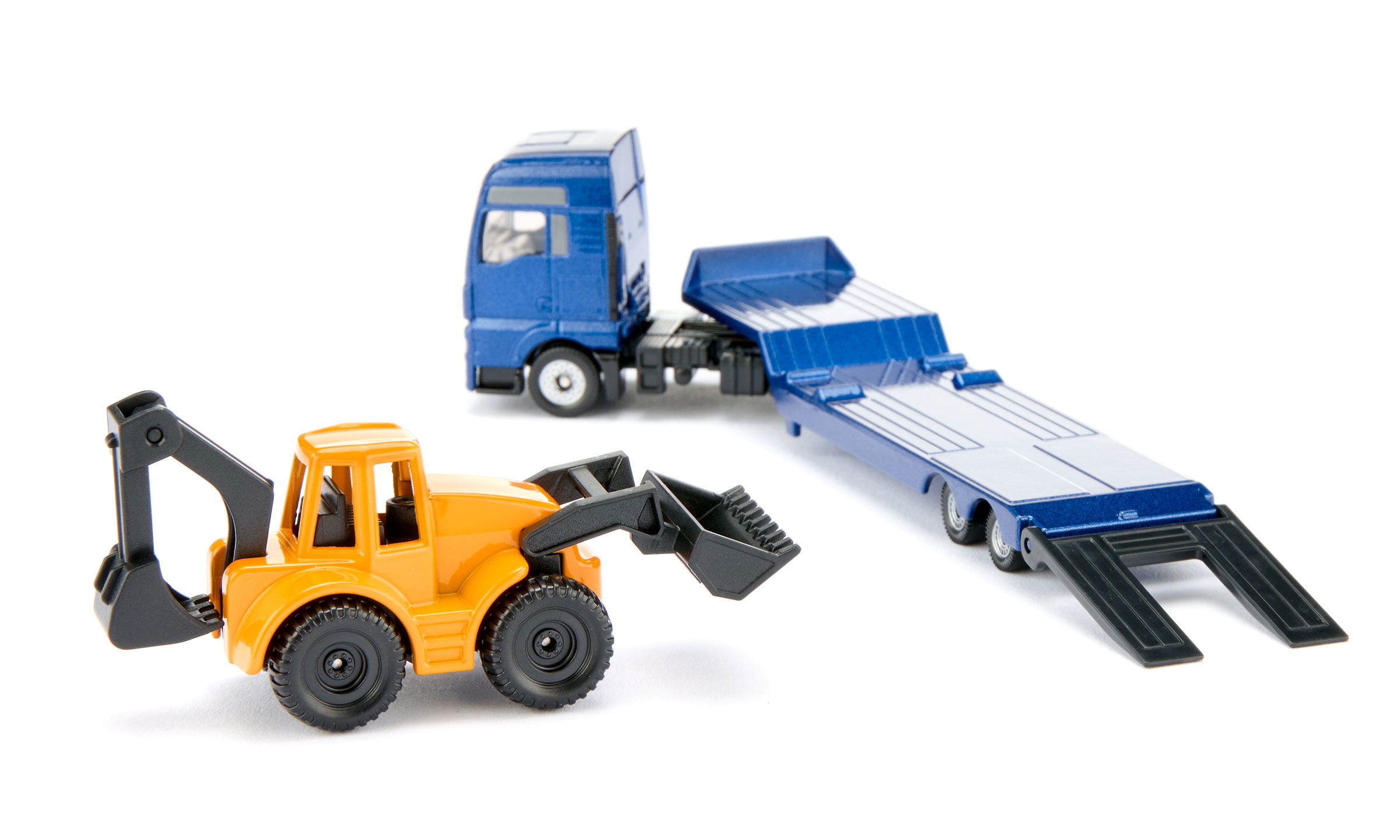 MAN Lkw mit Baggerlader
