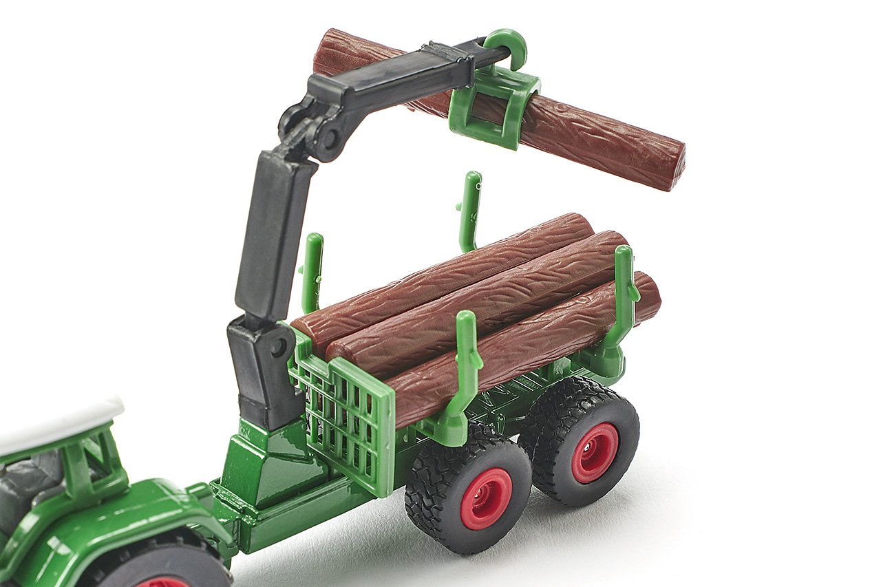 Tracteur avec remorque forestière — Griffon