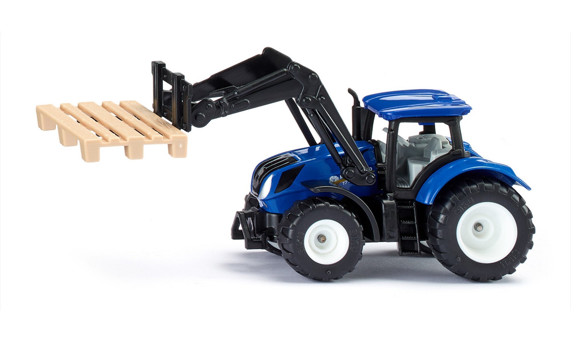 New Holland with pallet fork and pallet