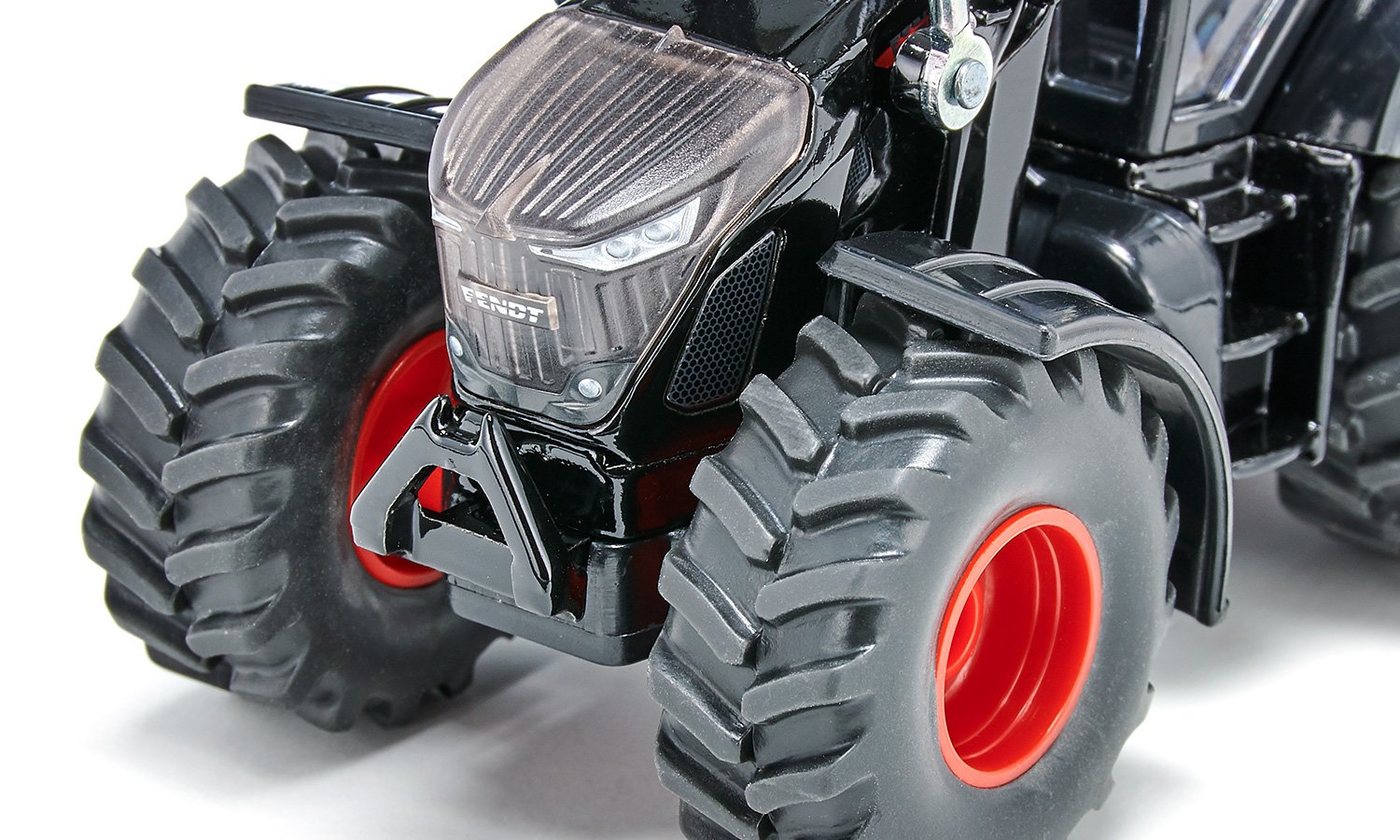 Fendt 942 Vario with front loader | 10199000000
